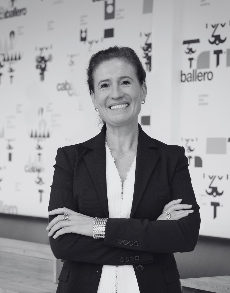 Headshot of Esther Roelofs,