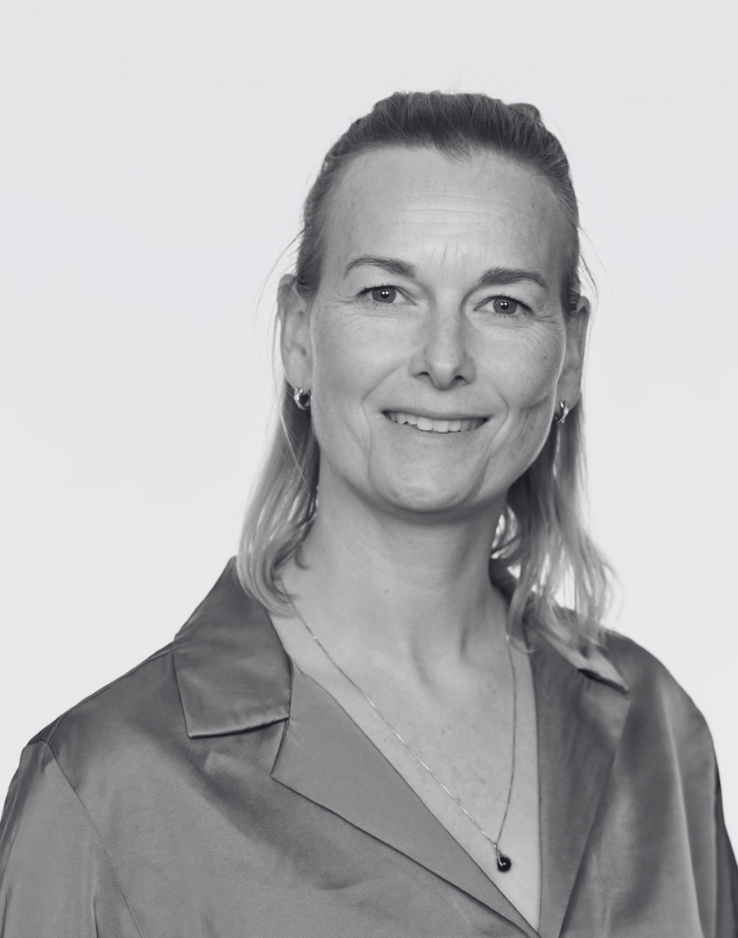 Headshot of Bianca Valkenburg, Lead Employee Experience Global Workplace Services