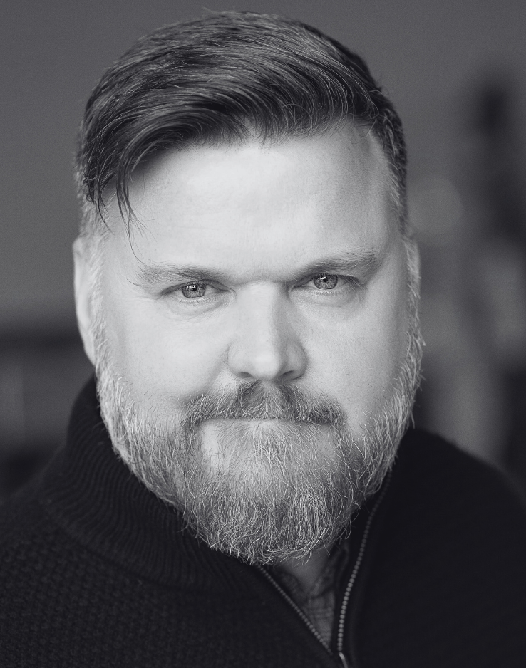 A headshot of Scott Simpson, Director of Business Development - XTG, AVI-SPL