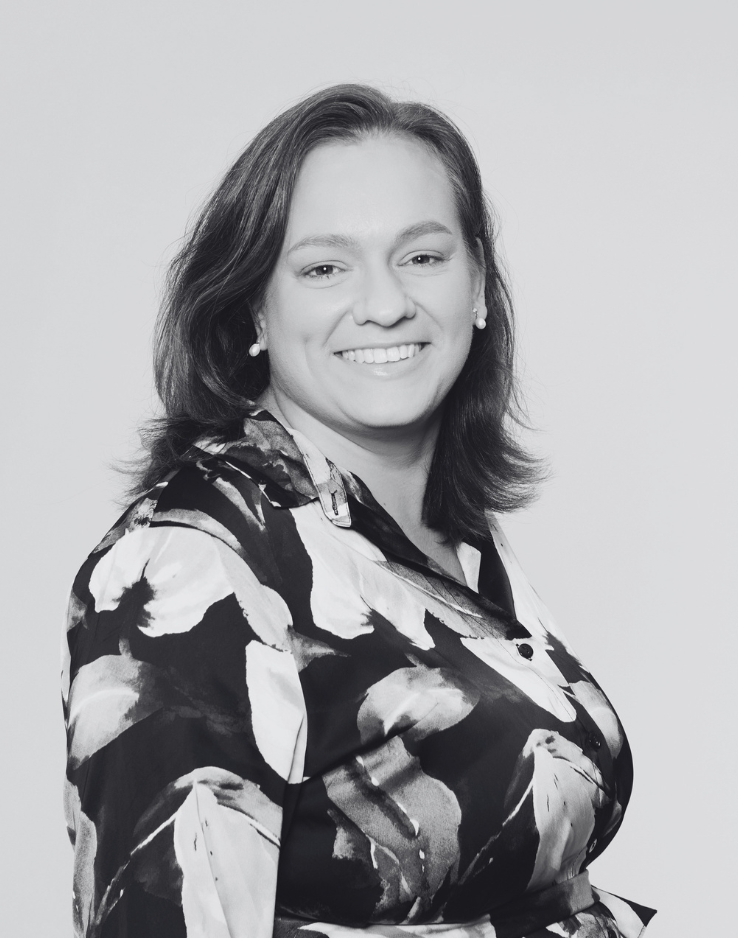 Headshot of Lois Visser, Managing Director, Databuilt