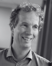 Headshot of Michiel Hogerhuis