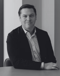 Headshot of Toby Ogden