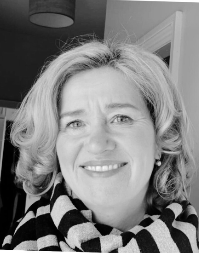 Caroline Durkin headshot